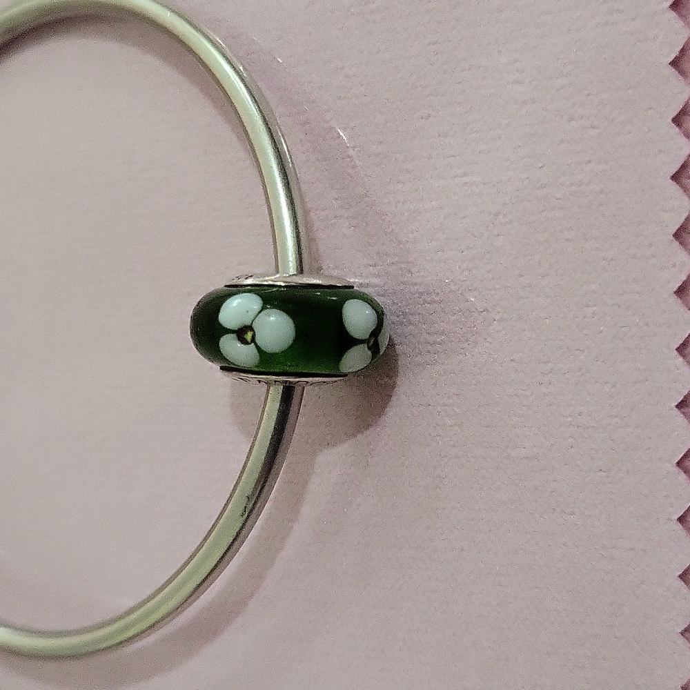 AUTHENTIC PANDORA Sterling Silver Charm